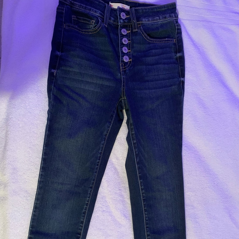Womens skinny high rise skinny jeans. size 3/26 W.